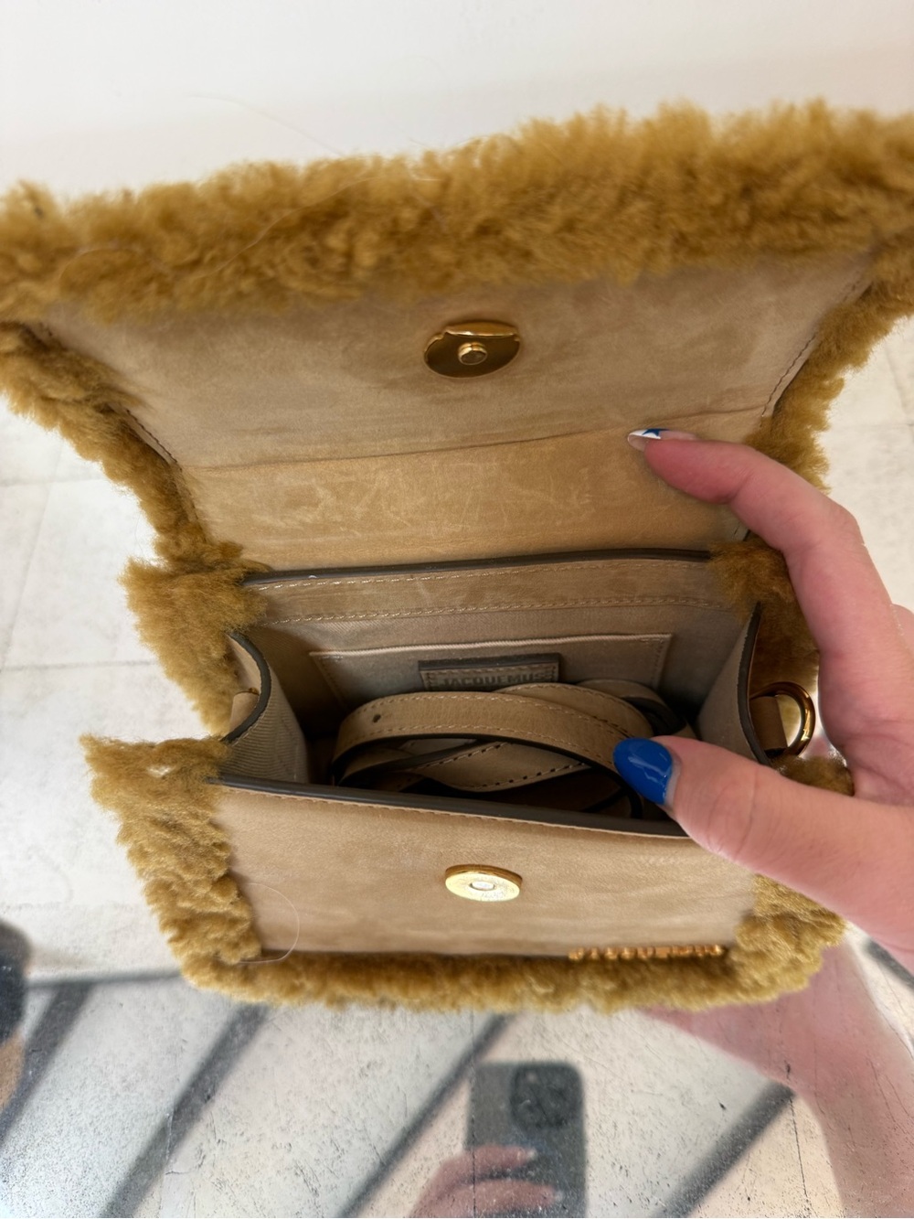 Jacquemus Le Chiquito Mini Bag - Picture 6 of 12